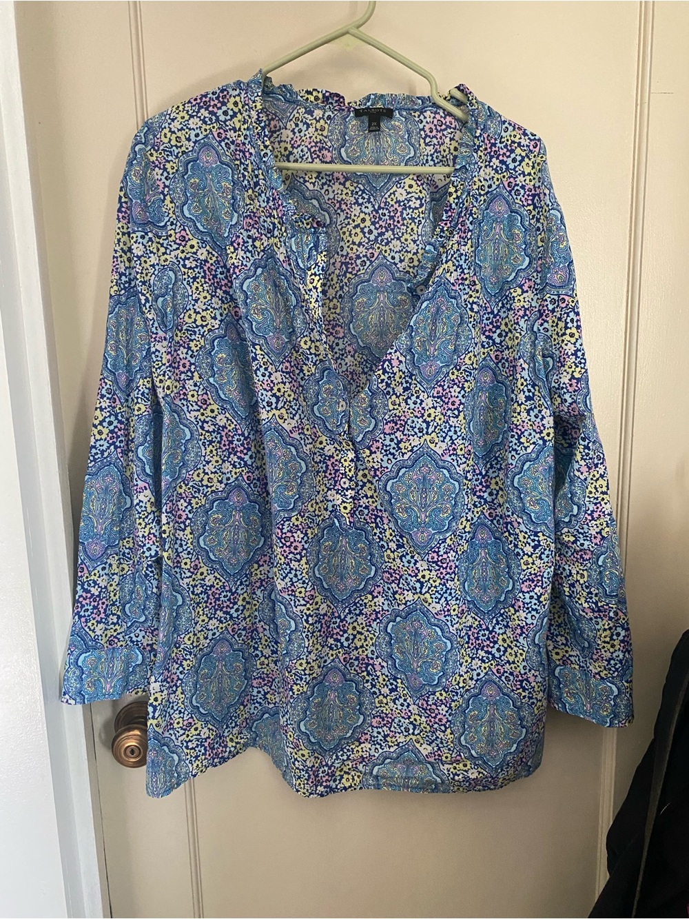 Ann Taylor Blue Floral Paisley V-Neck Tunic